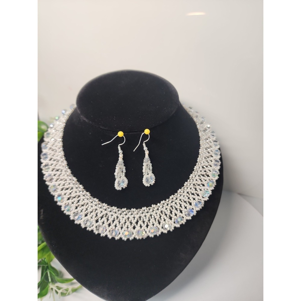 Pearl Color Beaded Necklace With Earrings